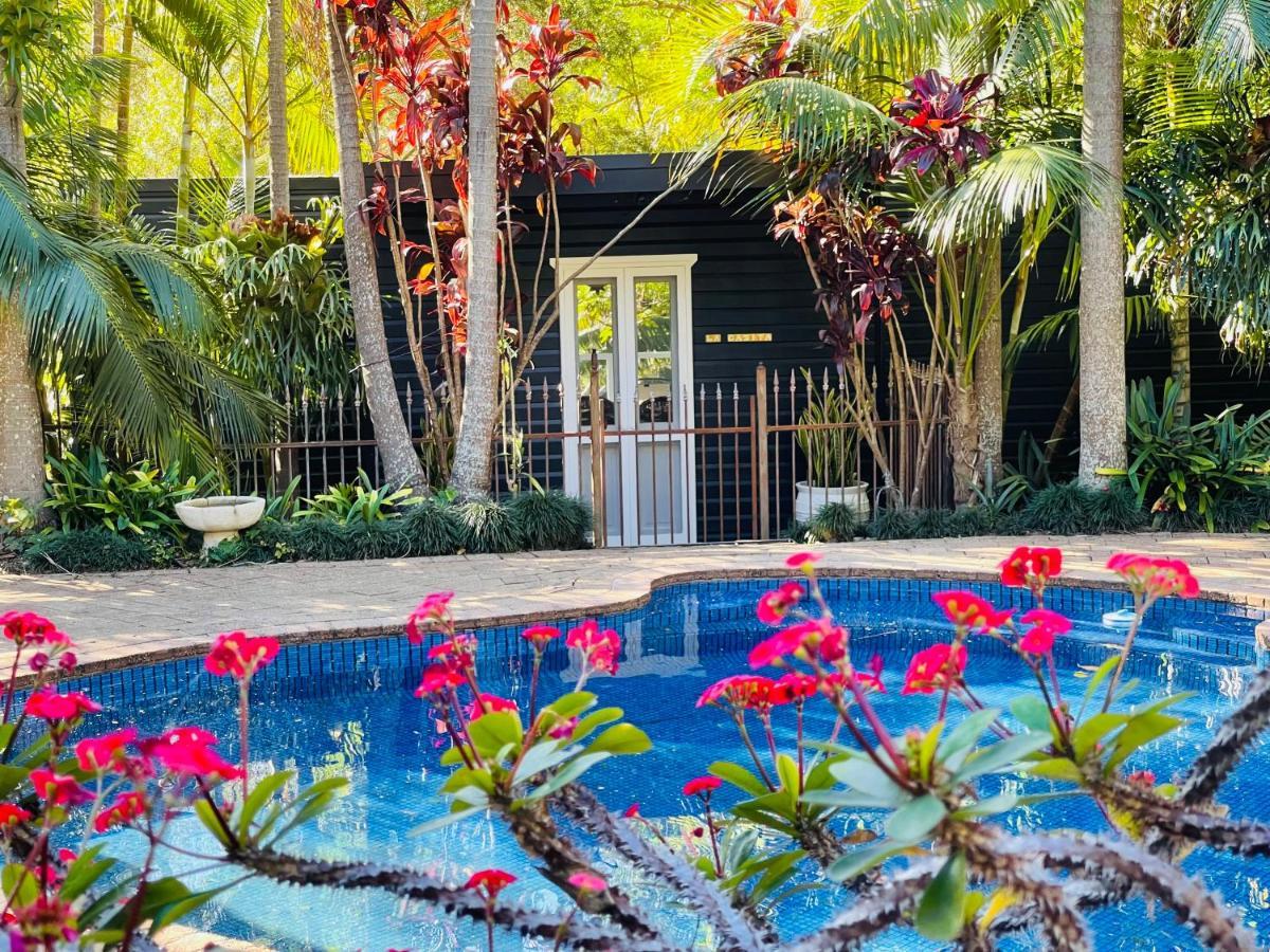 Sensom Boutique Bed And Breakfast Sapphire Beach Extérieur photo