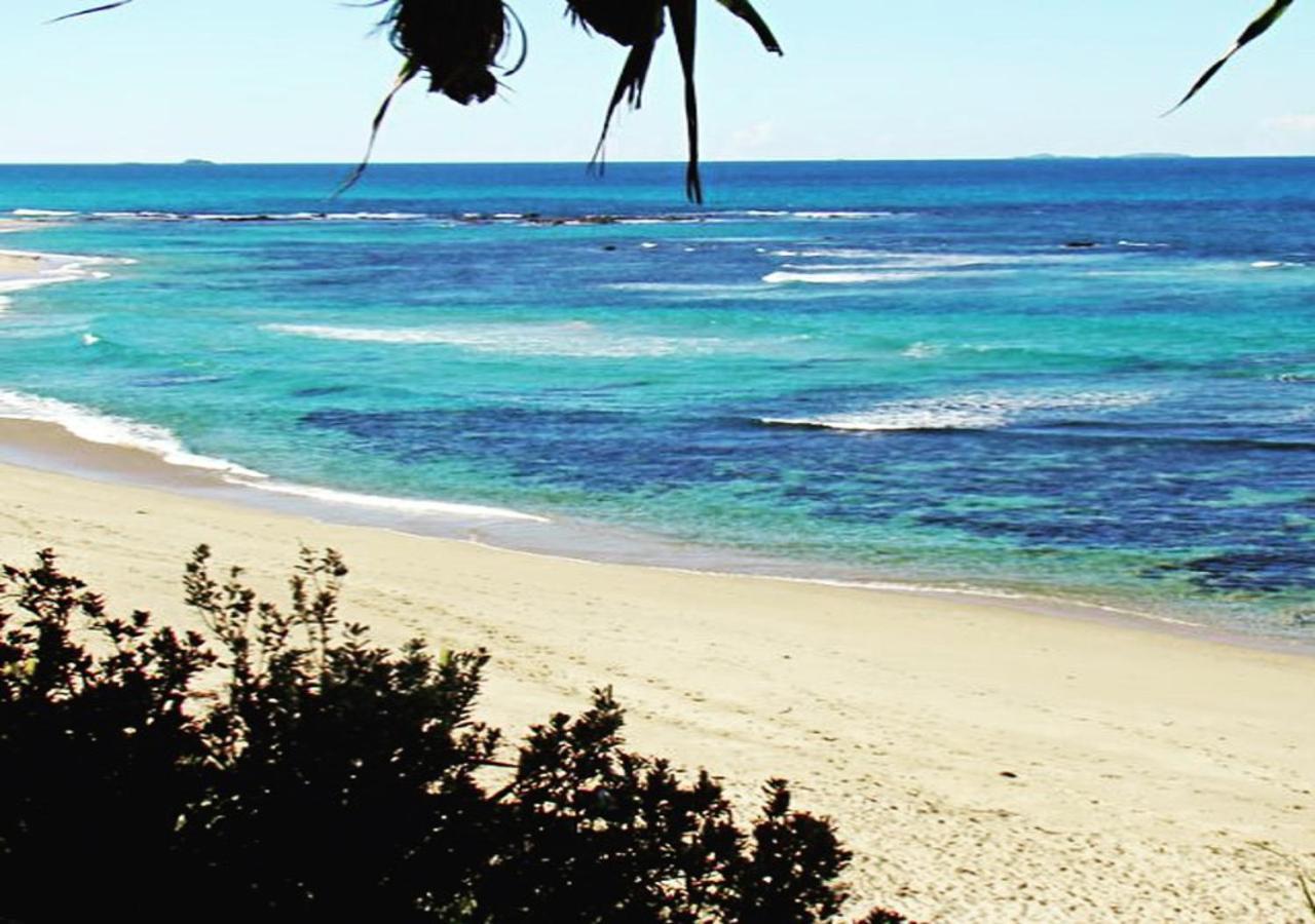Sensom Boutique Bed And Breakfast Sapphire Beach Extérieur photo