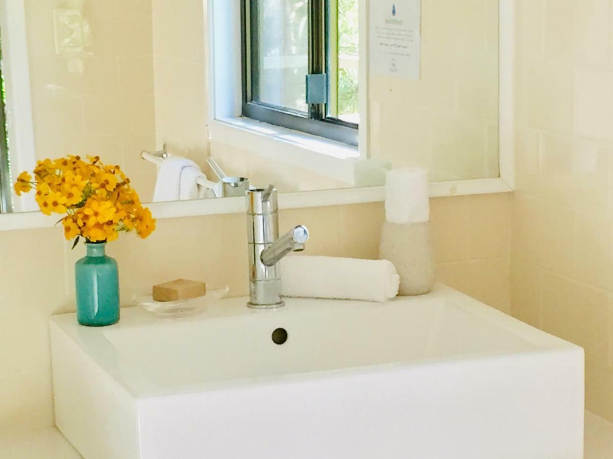 Sensom Boutique Bed And Breakfast Sapphire Beach Extérieur photo